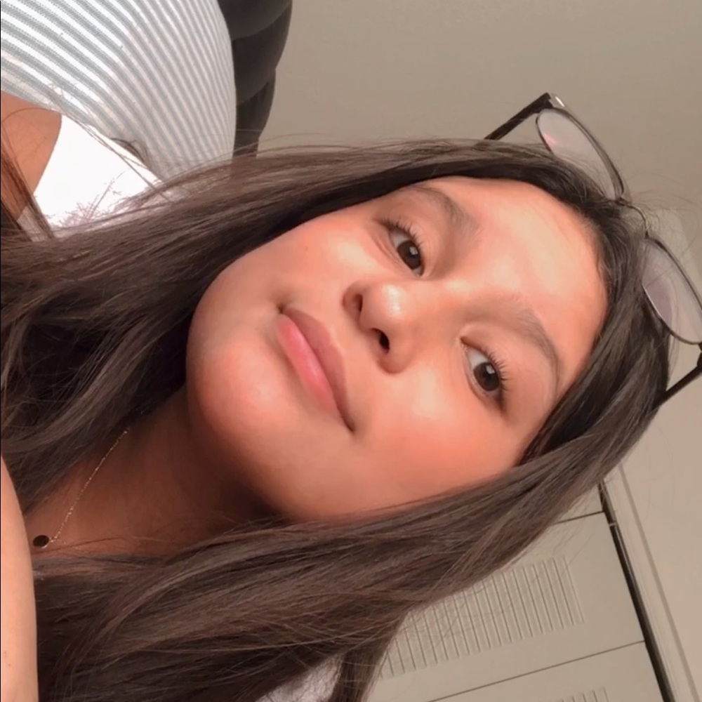 Meet your Posher, Mariangel